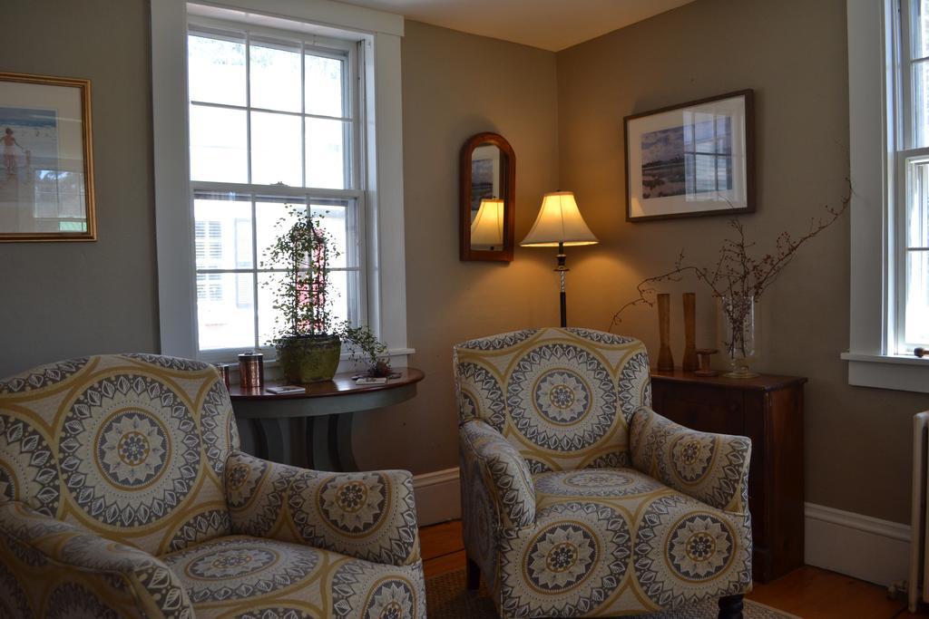 Bed and Breakfast The Parsonage East Orleans Экстерьер фото